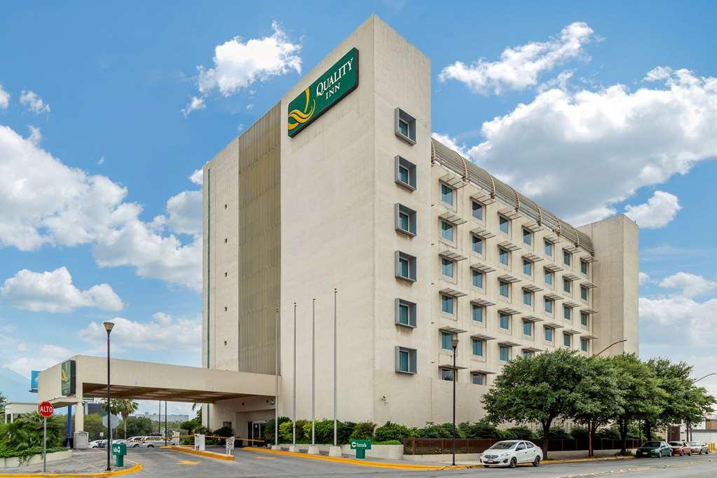 Quality Inn Monterrey La Fe Exterior photo